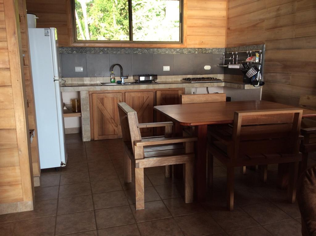 Many'S House Hotell Ballena Rum bild